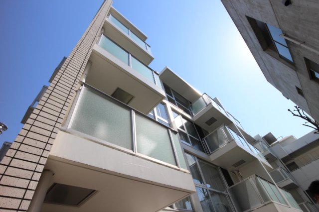 プライムアーバン市谷仲之町208号室 ★外観★