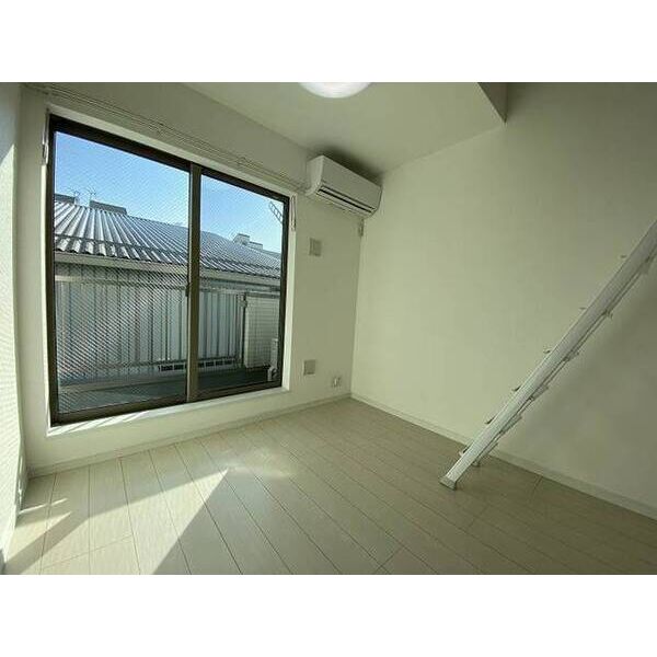 ポンデロッサ駒岡 リビング