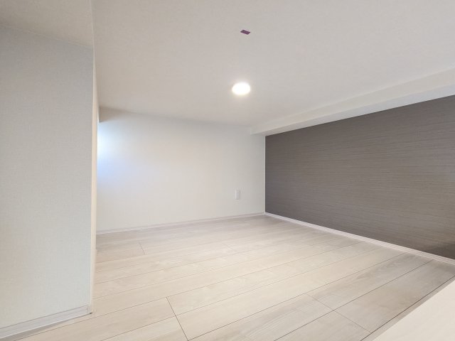 エイチワイコネクト東大泉0106号室 リビング