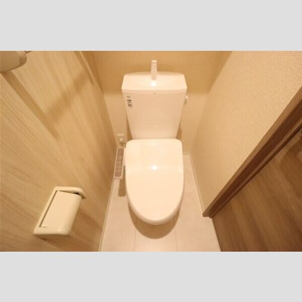 Noble Ferro　B棟 温水洗浄暖房便座