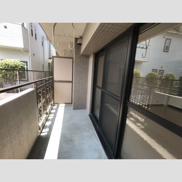 ファミール吉川 べランダ