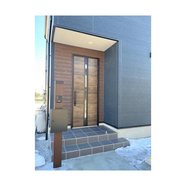 大和田町1丁目貸家 エントランス