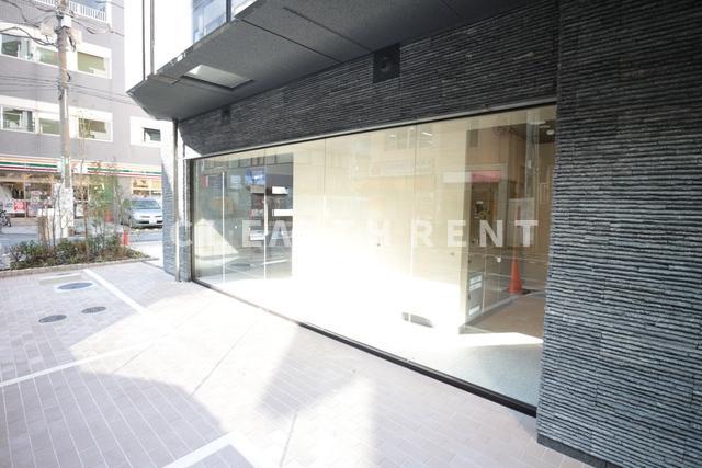 コンシェリア池袋 ＣＲＯＳＳＩＡ 駐車場