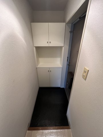 ＴＯＭＩＫＵＲＡ－Ⅲ0305号室 玄関