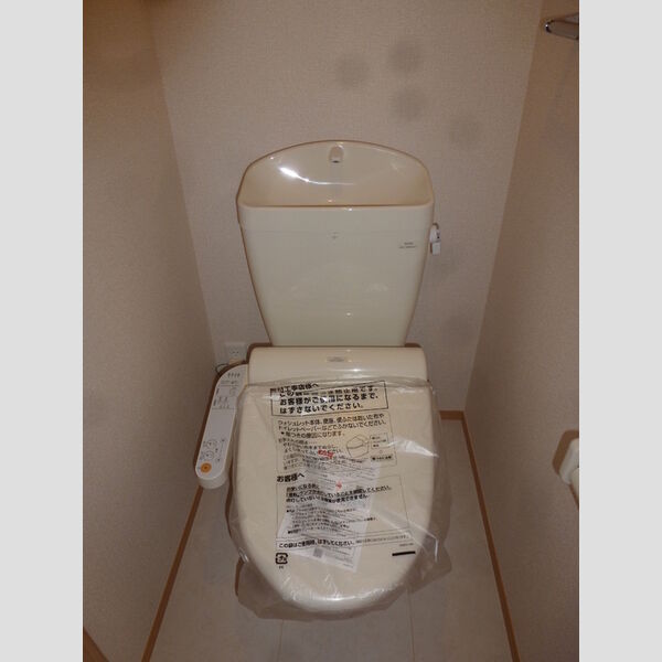 ルーチェH トイレ