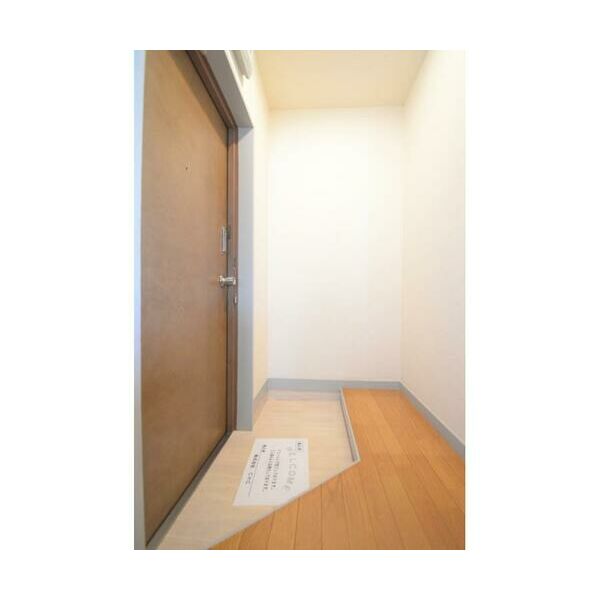 プラザ宿町303号室 玄関