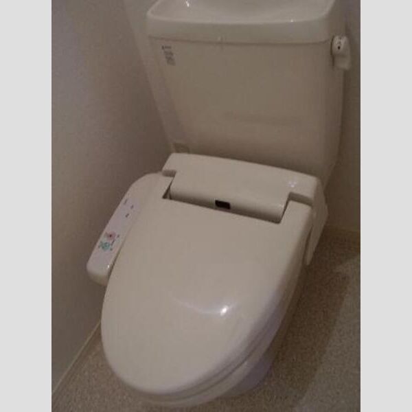 カンピエーレ207号室 ウォシュレット