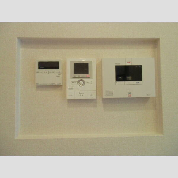 WEST COURT 楓 SECOM