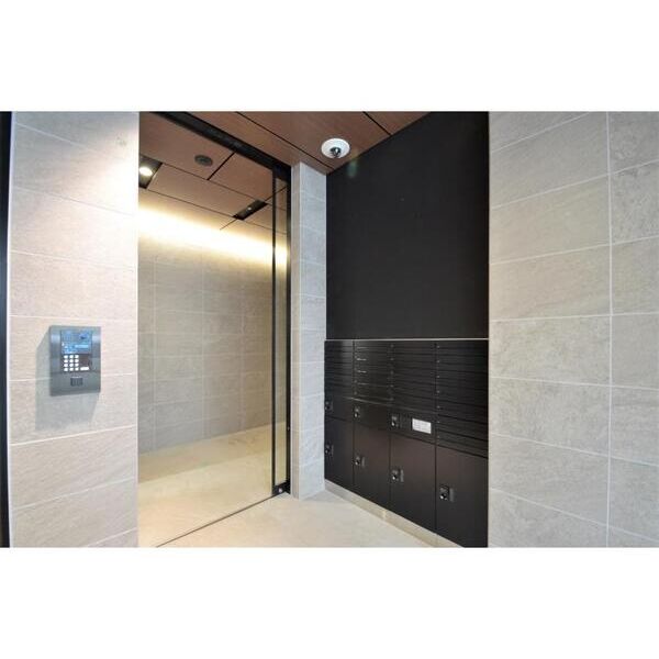 ブルーウッド金沢八景301号室 エントランス