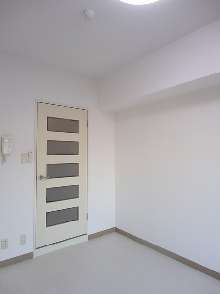 ナイスアーバンスピリッツ横濱吉野町 リビング