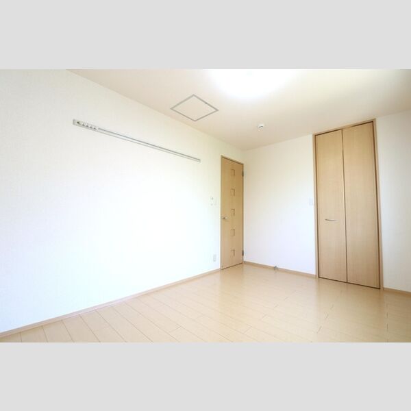 メゾンベール末広202号室 洋室6.75帖