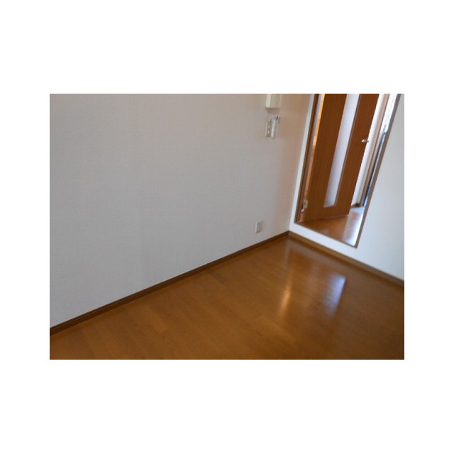 アンプルール ブワ 橋本 内観