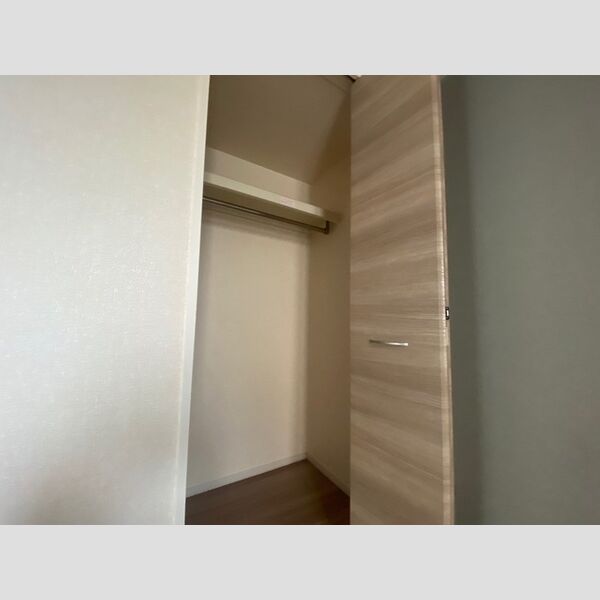 アムール東向島 クローゼット