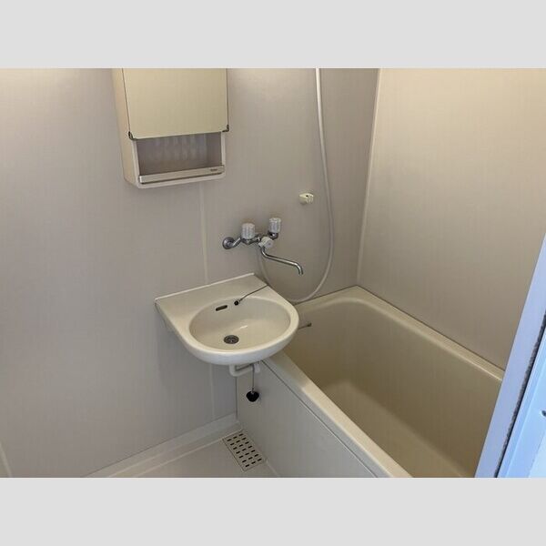 ハイムカメリア208号室 浴室