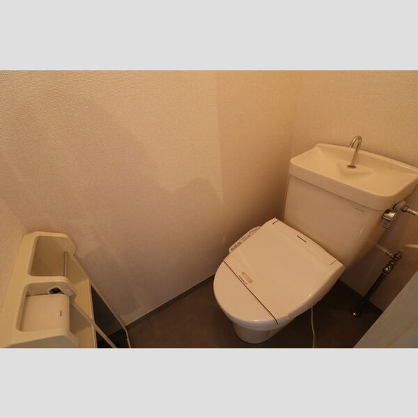 ピュアコート　(3)参番館201号室 温水洗浄暖房便座