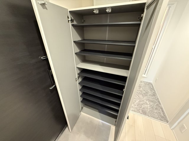 Ｍｉｌｅｓｔｏｎｅ　Ｓａｓａｚｕｋａ0301号室 収納