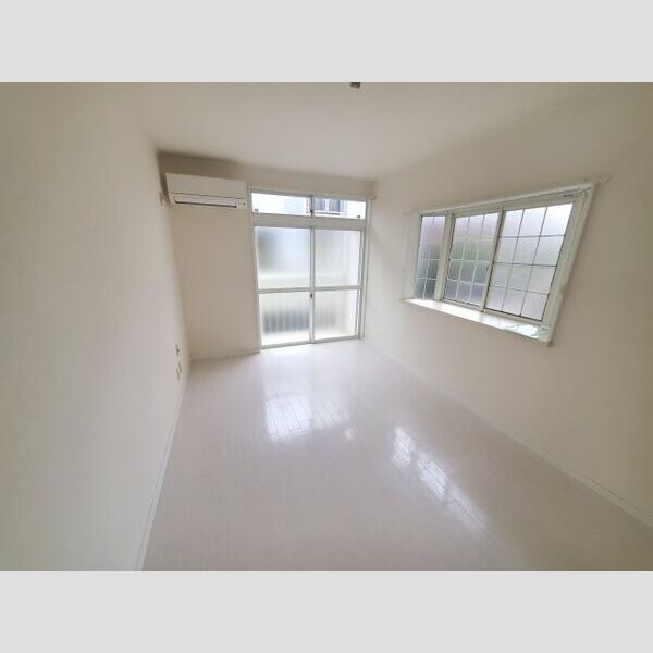 ティーラ伊勢原105号室 退去前につき、前回募集時のお写真です。