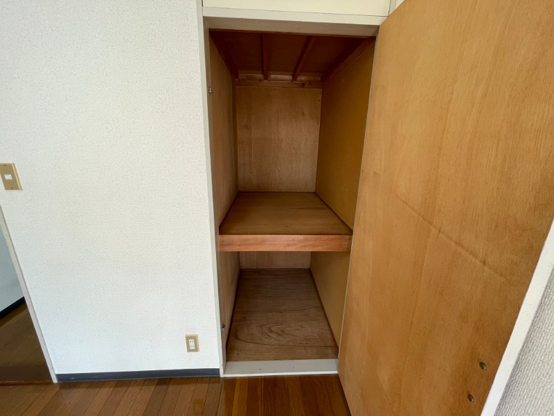 コーポラスY 収納