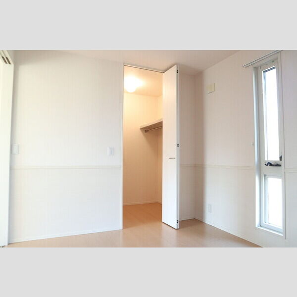 ラフレ仲道　D ウォークインクローゼット