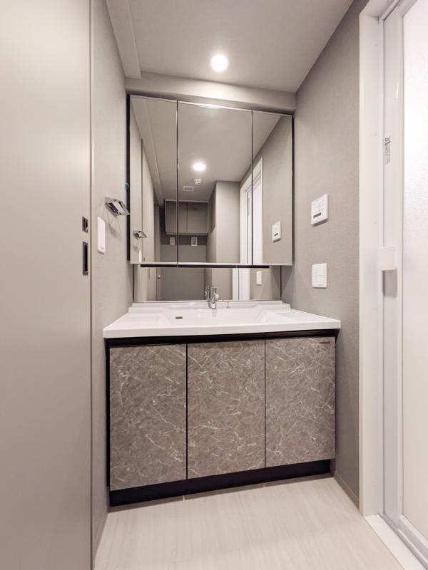 WORVE横浜伊勢佐木町8階 洗面所