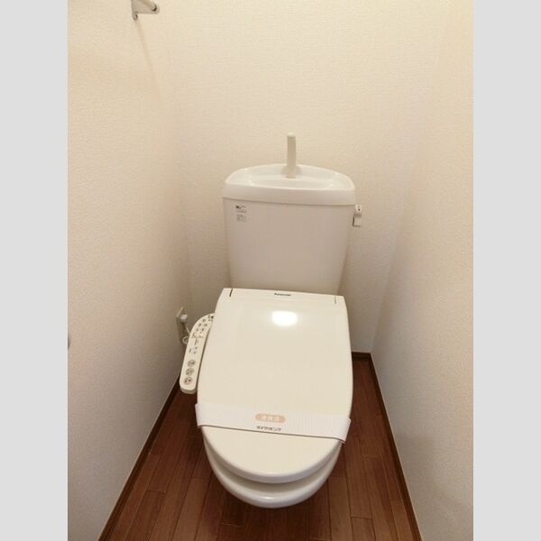 第2サニーサイト103号室 温水洗浄暖房便座