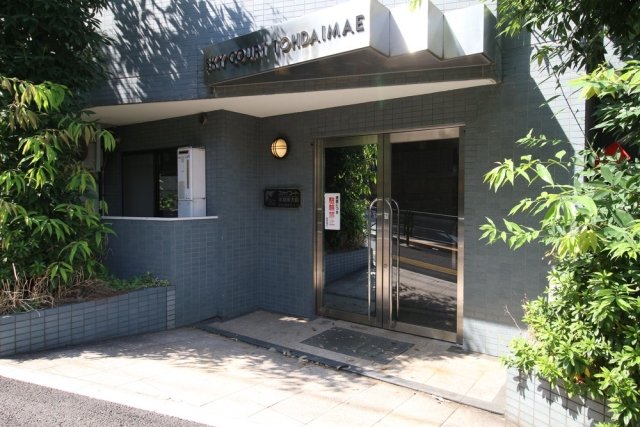 スカイコート本郷東大前4階 エントランス