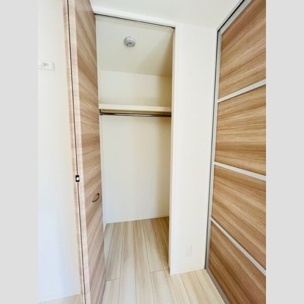 シャトン湘南藤沢205号室 クローゼット