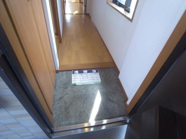 モア・クレスト上池袋 玄関