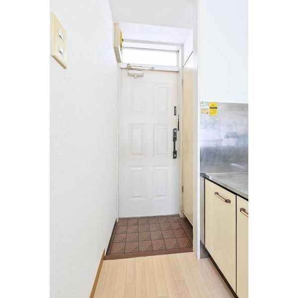 セブンハイツ0205号室 玄関