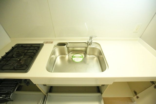 クオリア恵比寿イースト システムキッチン（2口ガスコンロ・グリル付）