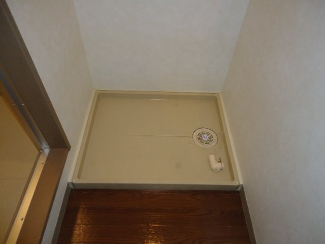 グランドール205号室 洗濯機置場