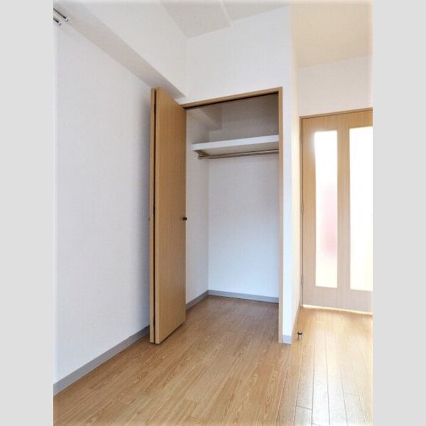 ラティニア クローゼット