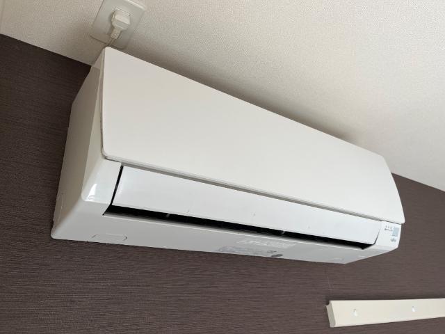 セラヴィ102号室 エアコン（イメージ）