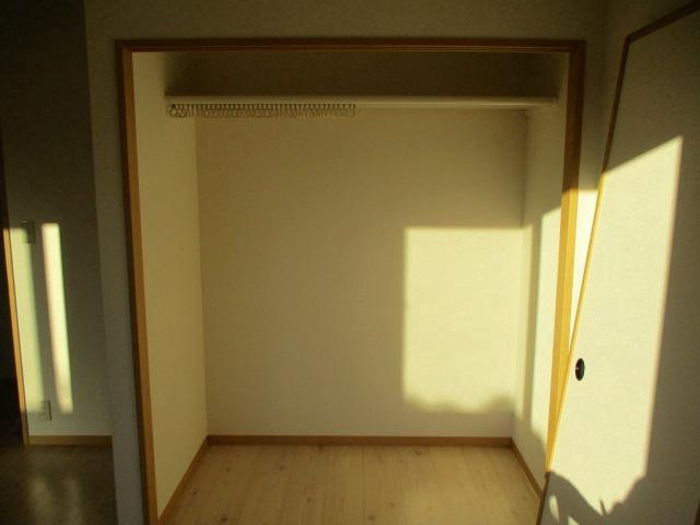 オストベルグ・ミヤコ1階 収納