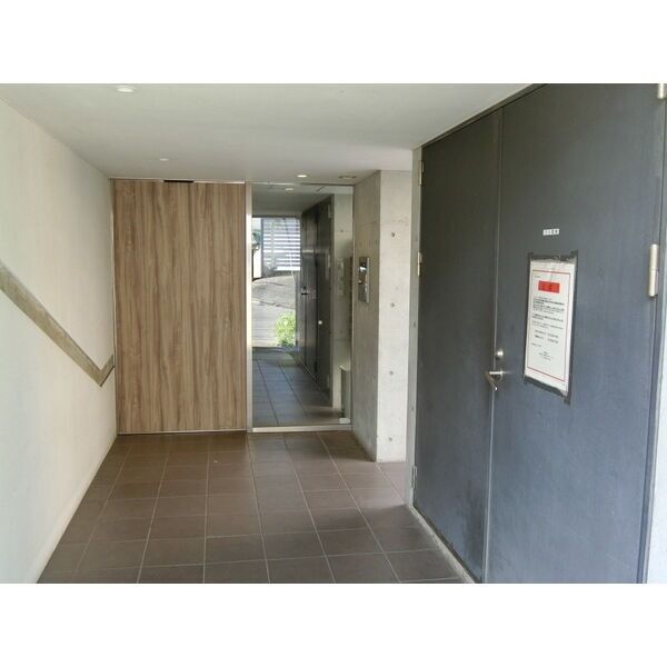 リーフコート エントランス