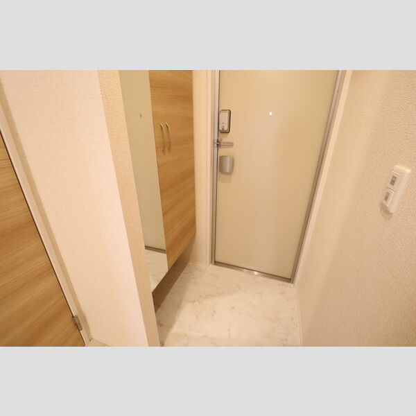エスペランサ八幡宿302号室 玄関