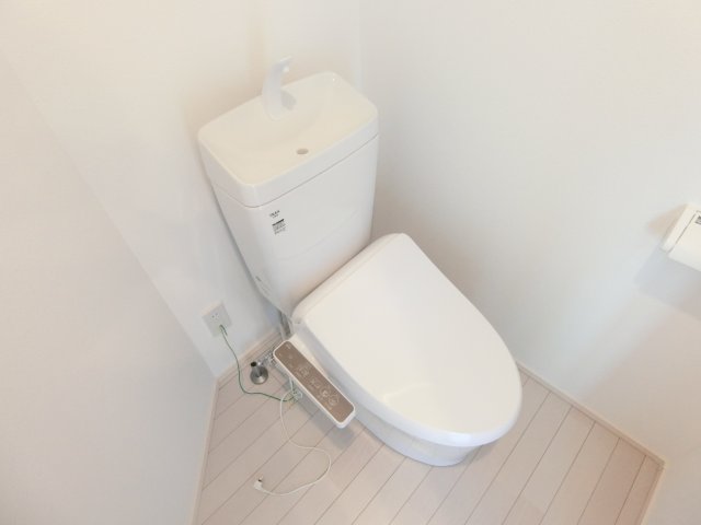 パークテラス大森201号室 トイレ