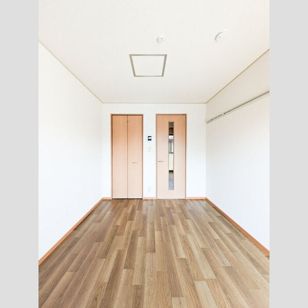 ジュネス陽光台　Ⅱ205号室 居室　別角度