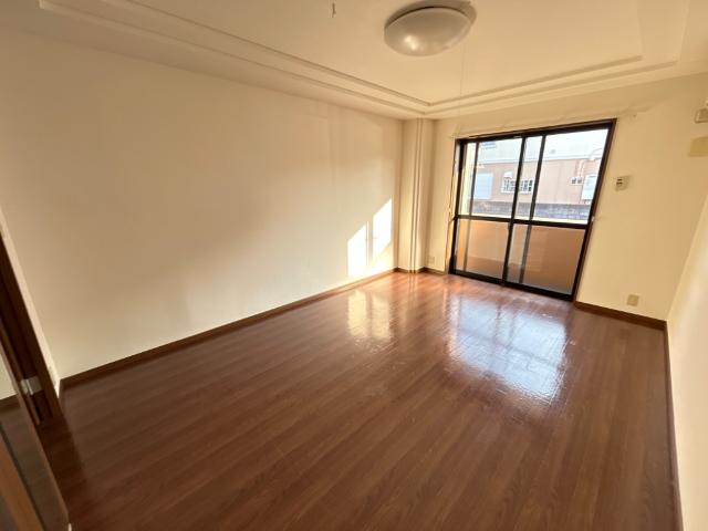 Ｆｌａｔ 室内