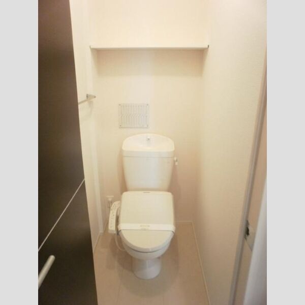 フューチャーブライト201号室 温水洗浄機能付暖房便座