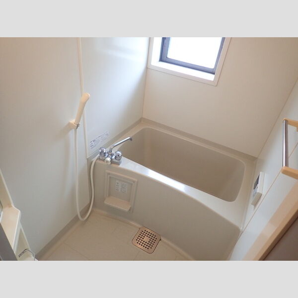 プリーマヴェール　B202号室 バス