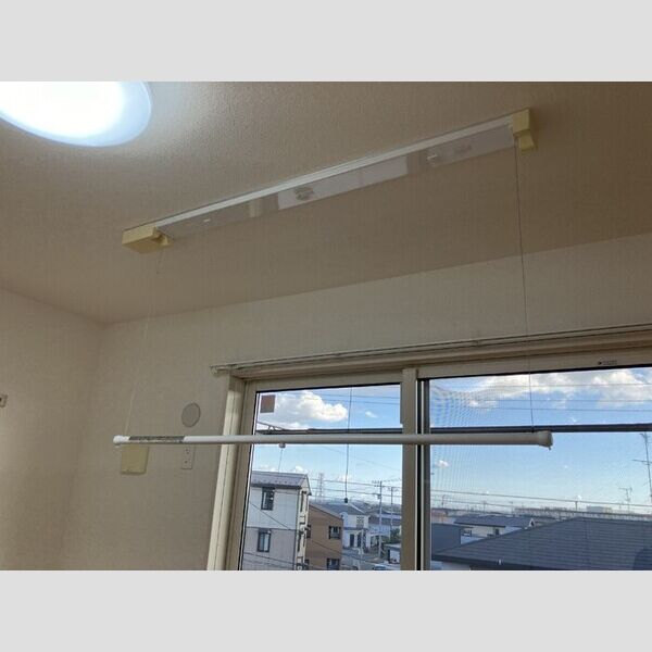 ラランジャ302号室 室内物干し