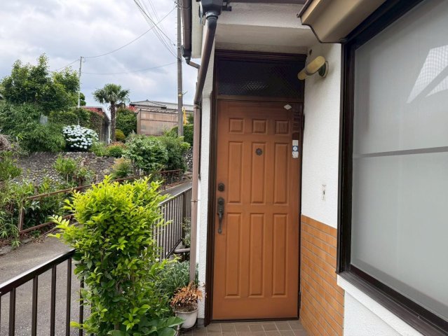 厚木市上依知戸建 玄関