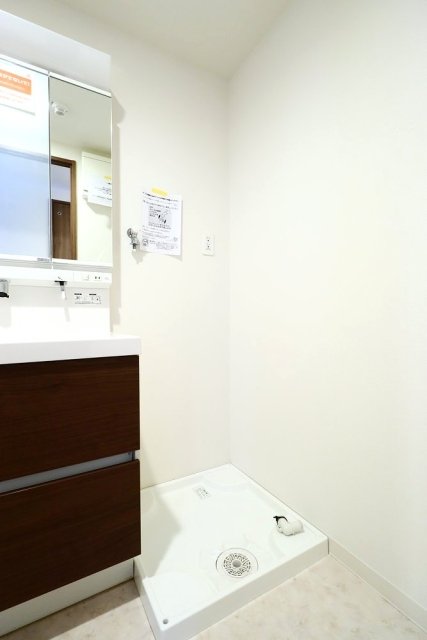 ＡＬＩＶＩＯ西落合 室内洗濯機置場