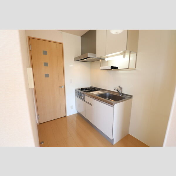 カメリア武蔵藤沢112号室 システムキッチン