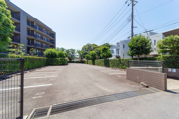 T’s garden横浜反町 平置き