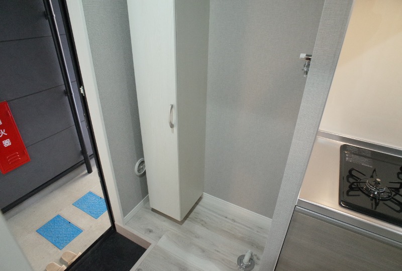 プレジール三山1階 玄関