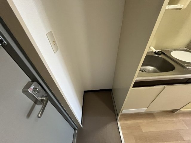 ラフィネ西荻3階 玄関