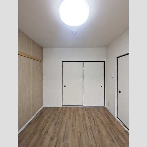 サンパーク816202号室 洋室