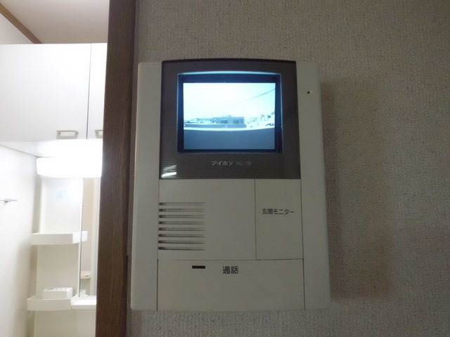 菊名フラット0202号室 インターフォン　写真は同じ間取りの他のお部屋のものです